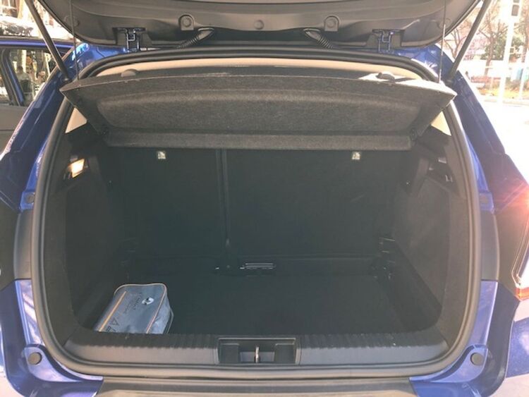 Renault Captur ZEN + TCE 130 EDC foto 16